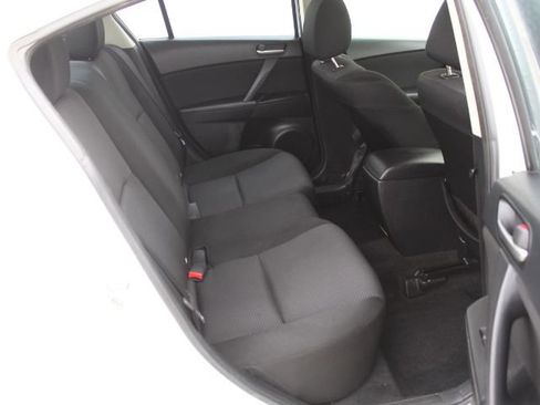 Used 2012 MAZDA MAZDA3 i Sport image 30