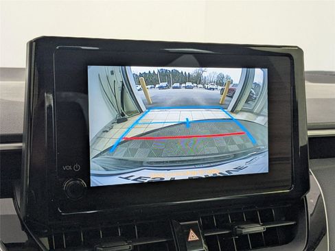 Certified 2025 Toyota Corolla LE image 18