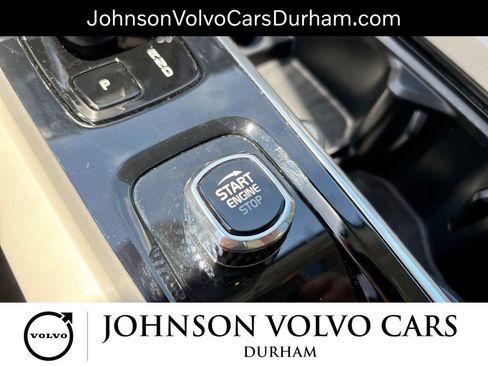 Used 2023 Volvo XC60 B5 Plus w/ Climate Package AWD/4WD image 22