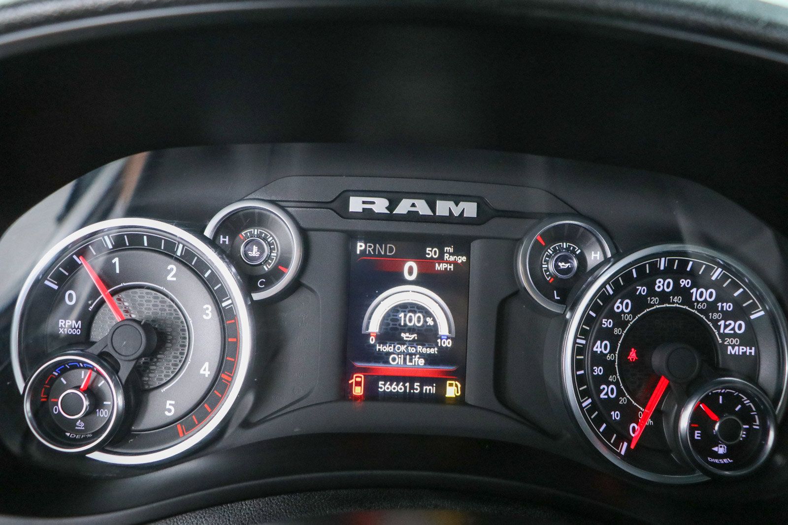 Used 2024 RAM 2500 Tradesman w/ Chrome Appearance Group AWD/4WD image 16