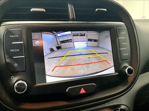 Used 2025 Kia Soul LX image 29