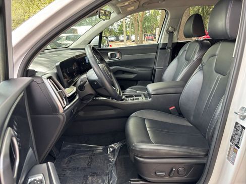 Used 2024 Kia Sorento S AWD/4WD image 29
