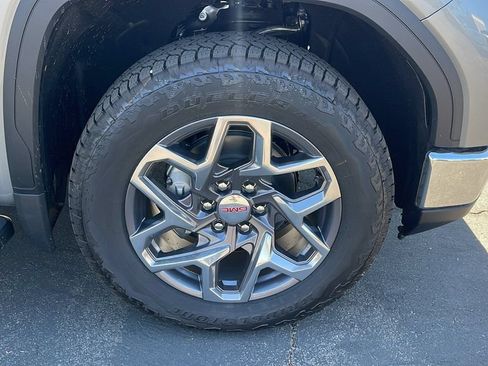 New 2026 GMC Sierra 1500 SLT w/ SLT Premium Plus Package AWD/4WD image 9