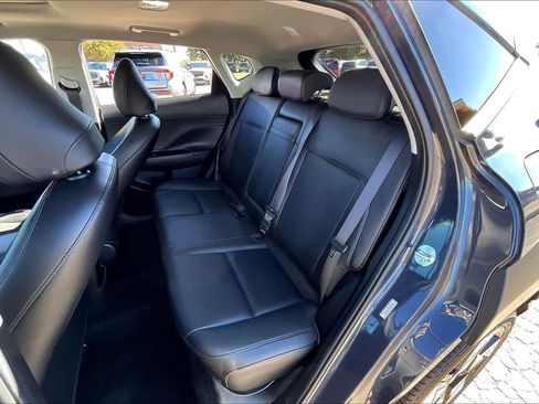 Used 2024 Hyundai Kona Limited image 19