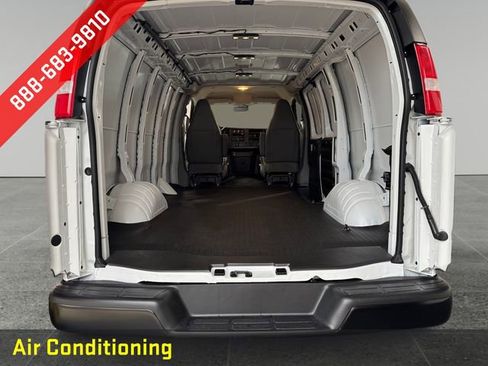 New 2025 Chevrolet Express 2500 image 4