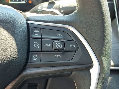 Used 2024 Jeep Grand Cherokee Limited 4xe w/ Luxury Tech Group II AWD/4WD image 23