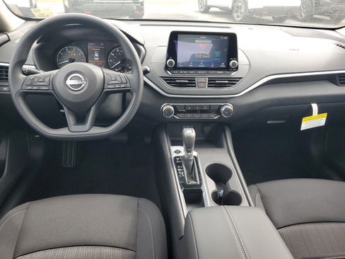 New 2025 Nissan Altima 2.5 S image 14