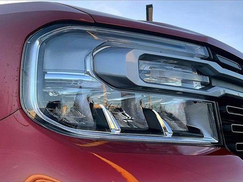 Used 2024 Ford Maverick Lariat image 32