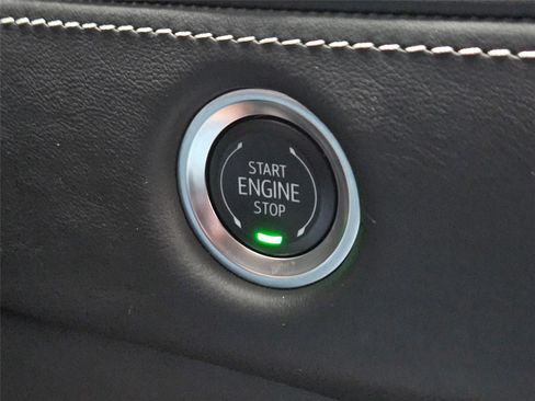 Used 2025 Cadillac Escalade Sport Platinum w/ LPO, Floor Liner Package AWD/4WD image 23