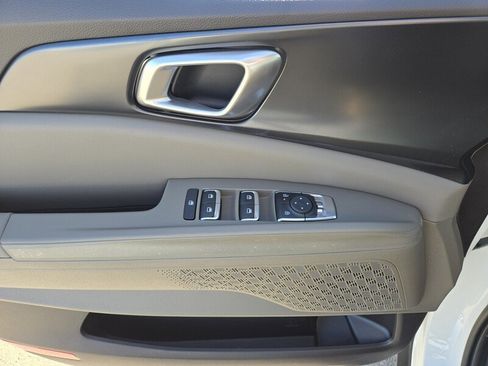 New 2026 Kia Carnival LXS image 10