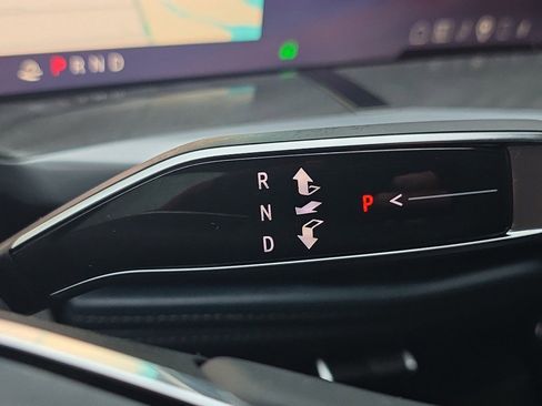 Used 2025 Cadillac Escalade IQ Sport 2 image 31