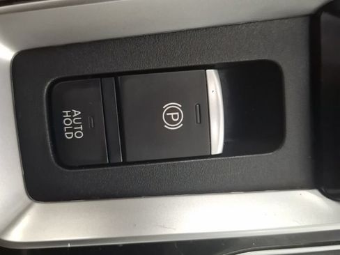 Used 2020 Nissan Altima 2.5 SL FWD image 29