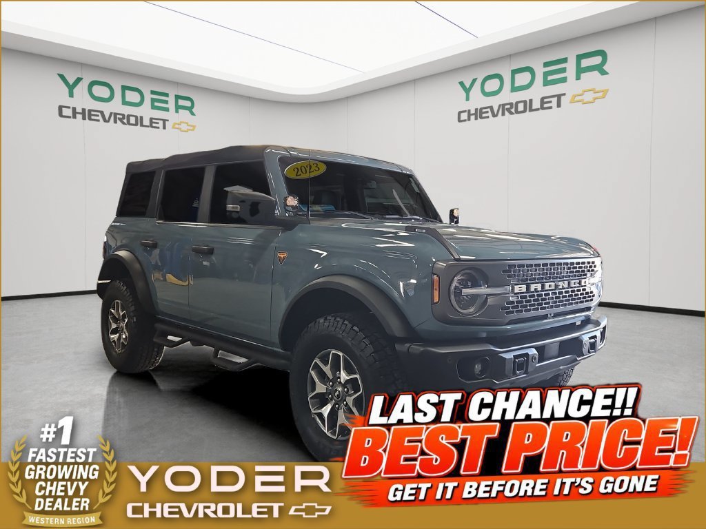 Used 2023 Ford Bronco Badlands AWD/4WD image 1