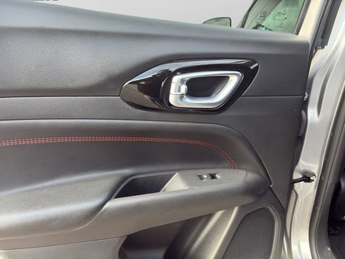 Used 2024 Jeep Compass Trailhawk image 15