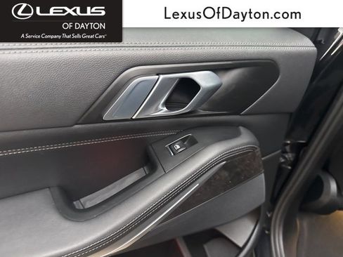 Used 2023 BMW X5 xDrive40i w/ Parking Assistance Package image 37