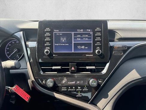 Certified 2022 Toyota Camry SE FWD image 13