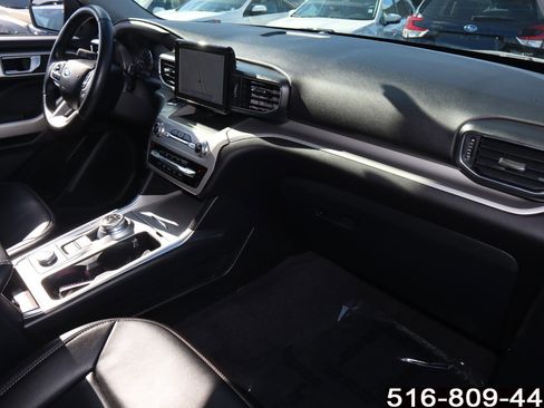 Used 2022 Ford Explorer XLT w/ Equipment Group 202A image 26