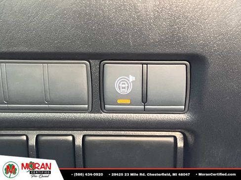 Used 2022 Nissan Armada S AWD/4WD image 26