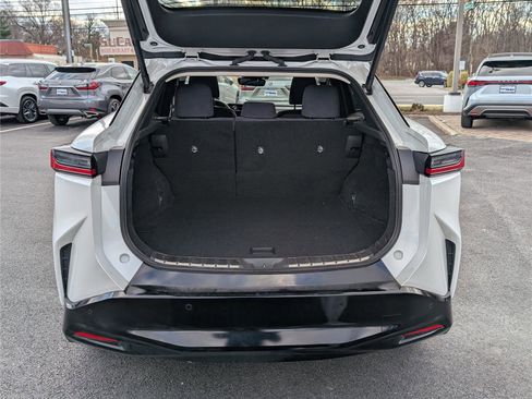 Used 2023 Lexus RZ 450e Premium image 13