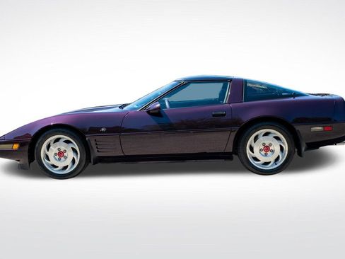 Used 1993 Chevrolet Corvette Coupe RWD image 3