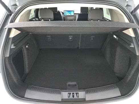 New 2026 Lincoln Corsair Premiere w/ Rear Removable Package Tray image 16