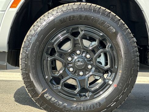 New 2026 Ford Ranger XLT w/ Black Appearance Package RWD image 23