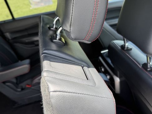 Used 2023 Ford Expedition Limited AWD/4WD image 31