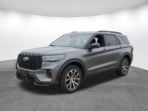 Used 2025 Ford Explorer ST-Line image 7