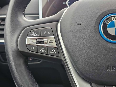 Used 2023 BMW i4 eDrive35 image 32