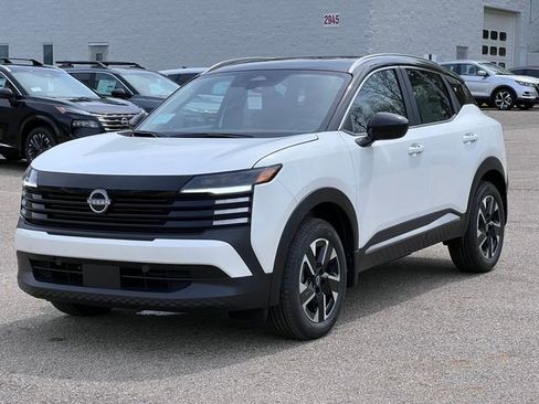 New 2026 Nissan Kicks SV w/ SV Premium Package AWD/4WD image 34