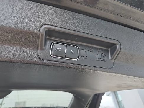 Used 2025 Ford Explorer Platinum w/ LUX Leather Package AWD/4WD image 95