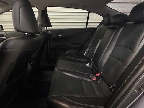 Used 2017 Honda Accord EX-L image 21