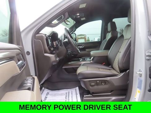 Used 2024 Chevrolet Silverado 2500 ZR2 w/ Technology Package AWD/4WD image 20