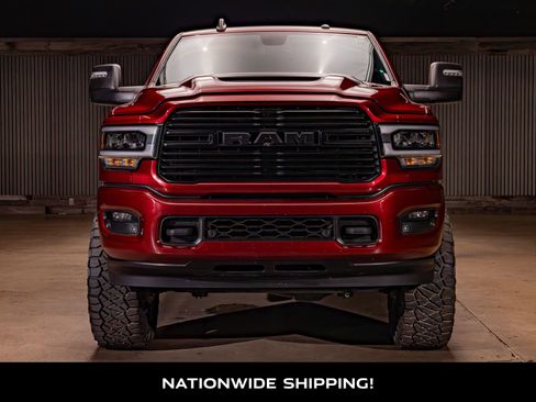 Used 2024 RAM 2500 Laramie w/ Night Edition AWD/4WD image 4