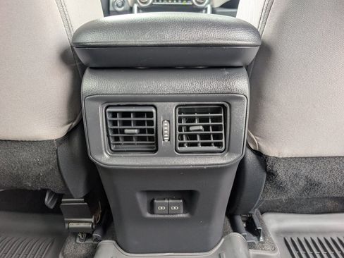 Used 2025 Toyota RAV4 XLE FWD image 7