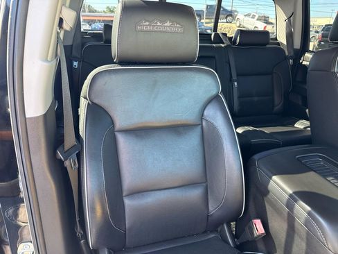 Used 2018 Chevrolet Silverado 1500 High Country AWD/4WD image 12