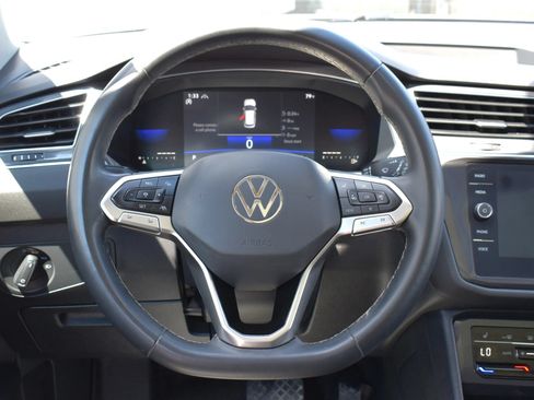 Used 2022 Volkswagen Tiguan SE AWD/4WD image 20