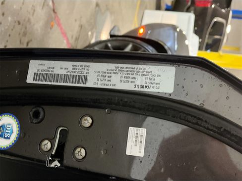 Used 2019 Dodge Challenger R/T Scat Pack image 33