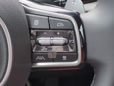 New 2026 Kia Carnival EX image 24