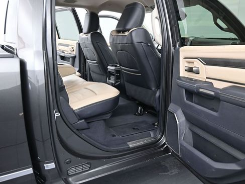 Used 2023 RAM 2500 Limited image 10