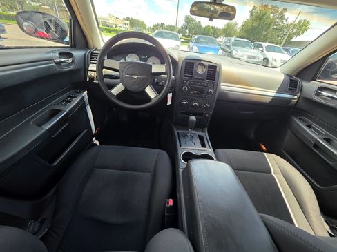 Used 2008 Chrysler 300 LX RWD image 14