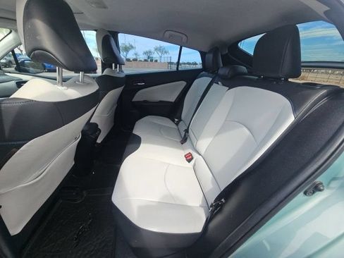 Used 2019 Toyota Prius Limited w/ Premium Convenience Package FWD image 9