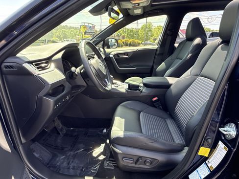 Used 2020 Toyota RAV4 XSE AWD/4WD image 16