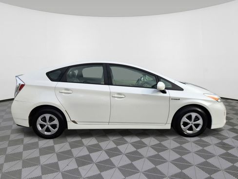 Used 2014 Toyota Prius Two image 6