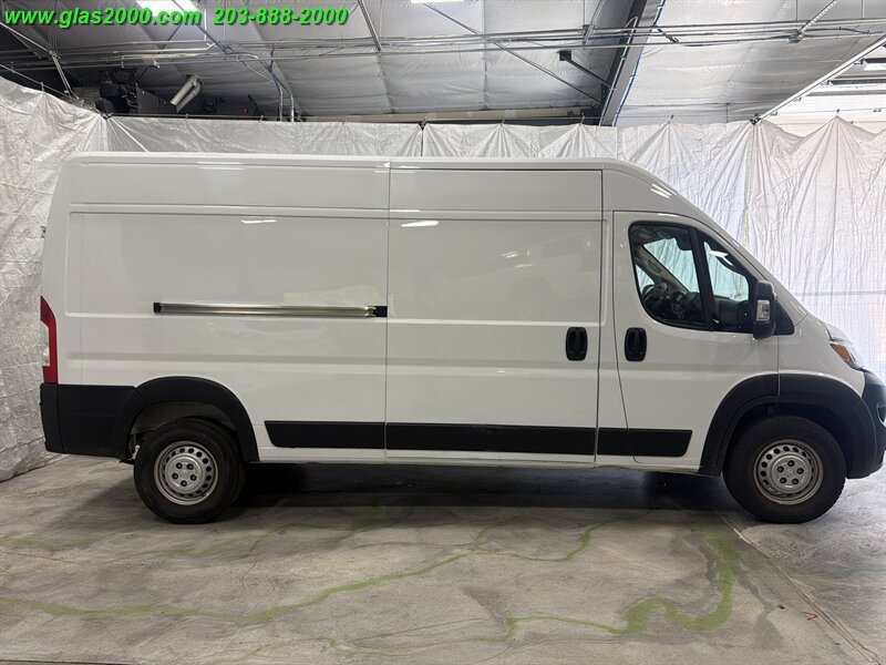 Used 2024 RAM ProMaster 2500 w/ Convenience Group FWD image 14