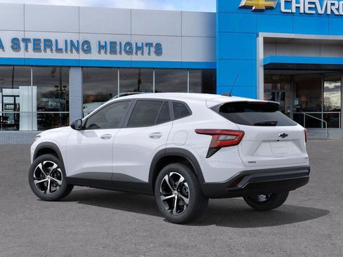 New 2026 Chevrolet Trax RS w/ Driver Confidence Package image 3