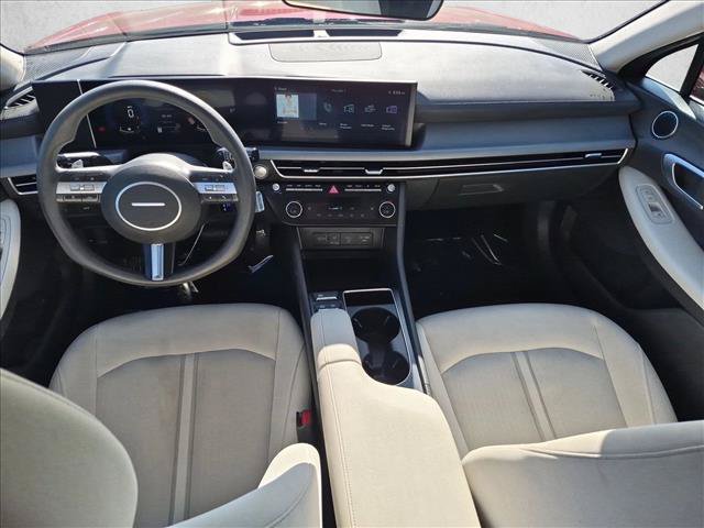 Used 2025 Hyundai Sonata SEL FWD image 16