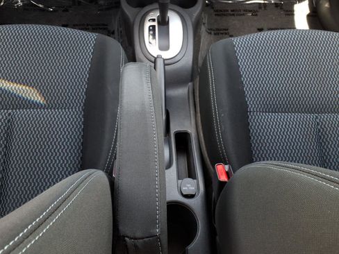 Used 2019 Nissan Versa Note SV FWD image 31