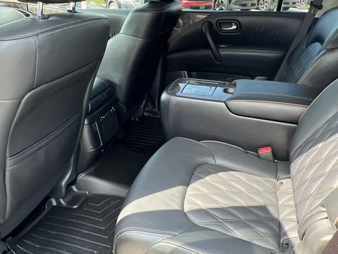 Used 2024 Nissan Armada Platinum w/ Captain's Chairs Package AWD/4WD image 10