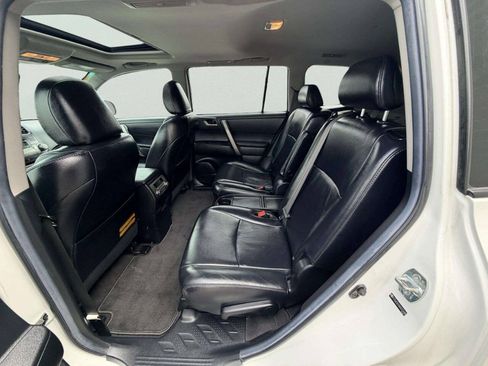 Used 2010 Toyota Highlander SE AWD/4WD image 24
